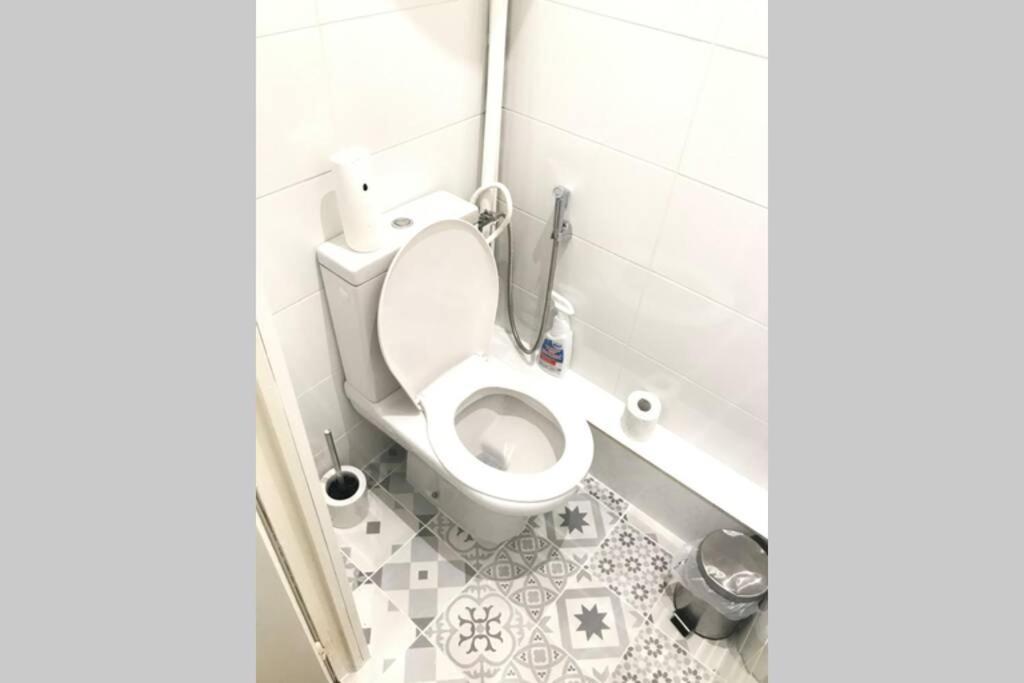 Cosy Studio Paris La Defense Apartment Пюто Екстериор снимка